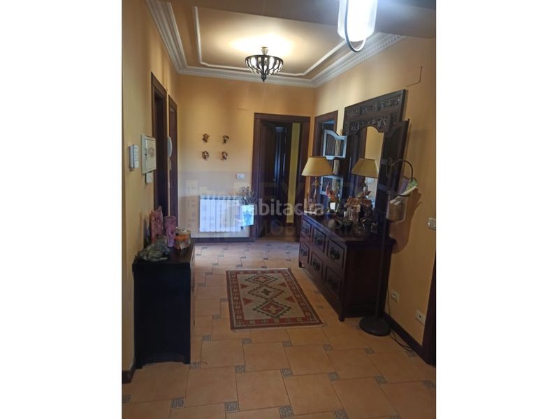 Foto d5d7bf63-1eaf-41a1-a695-2449fb436c73. Casa amb aparcament a Nájera