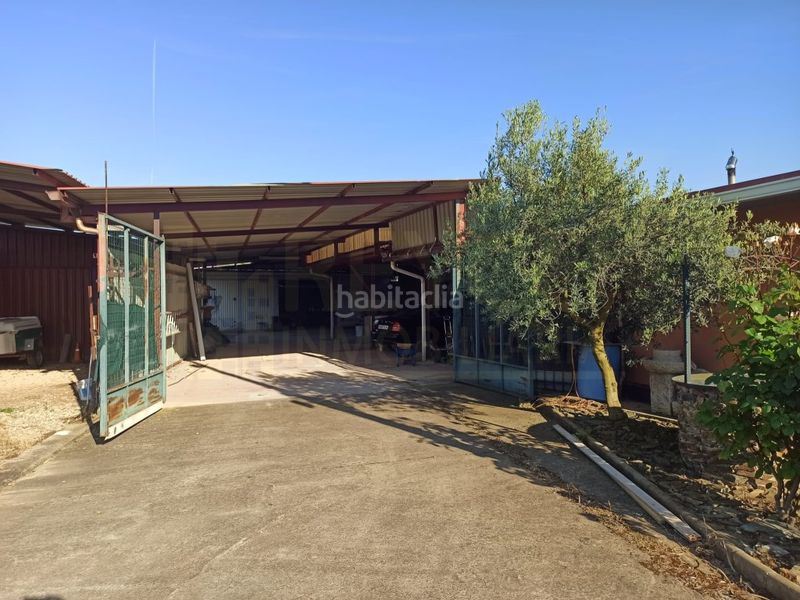 Foto f3de82b2-670a-4a71-a801-525bb4c226ef. Casa amb aparcament a Nájera