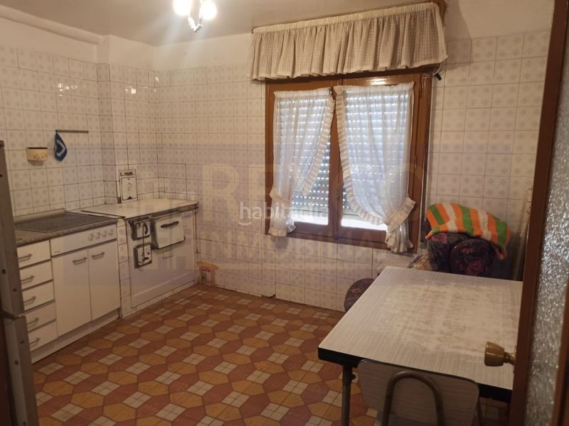 Foto d5a86e77-a840-40c4-bc50-1ca320e7da93. Casa amb aparcament a Alesanco