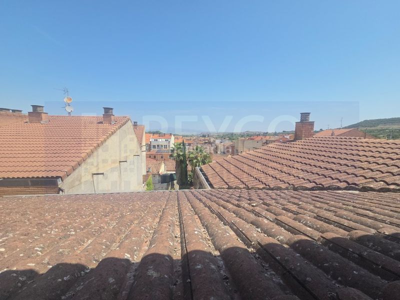 Foto 8097a07b-0a59-48c2-bf72-876510194efc. Casa amb aparcament a Alberite