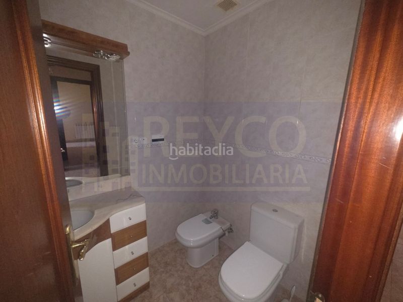 Foto faaf104b-3322-4039-bf34-3b6127557918. Casa amb aparcament a Alberite
