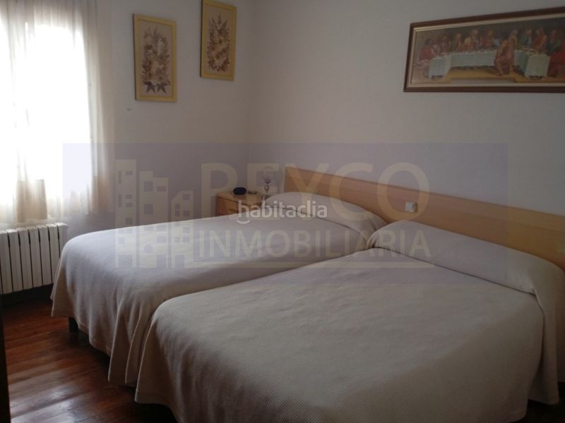 Foto 10e36899-543c-4048-bbbb-b3bf9b390422. Casa a Estollo