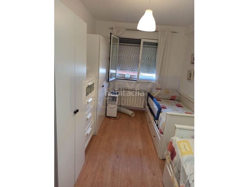 Foto f52d17d5-225d-4aa7-9eff-7f16f9b7dd36. Apartament amb aparcament piscina a Alesanco