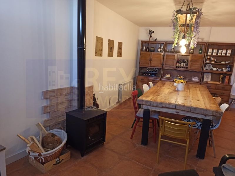 Foto 83c60ade-0e7f-4bf8-a88c-8cb483550d28. Casa amb aparcament a Cirueña