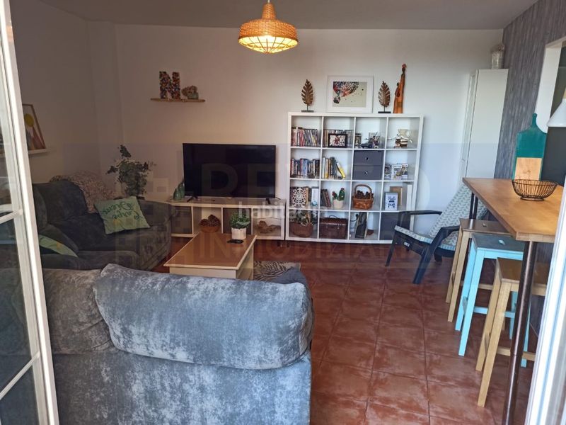 Foto a382086c-7d98-4c43-ba88-611fdb61b9ba. Casa amb aparcament a Cirueña