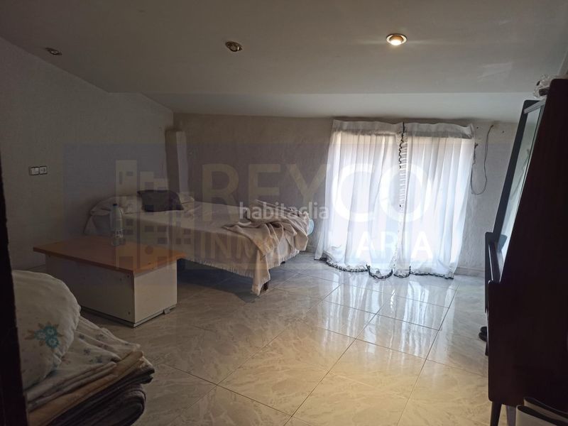 Foto 5ab7dff9-58d4-415d-8219-9741227b0409. Casa a Santa Coloma