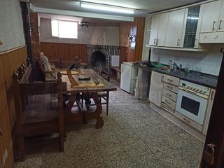 Casa in Santa Coloma. Casa 4 habitaciones, triplex venta santa coloma