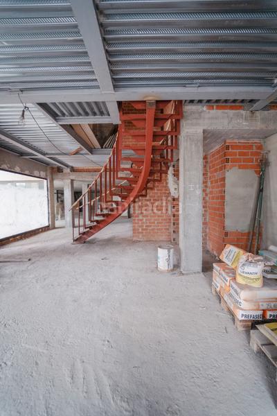 Foto 60bab9c3-f0d6-49d4-85b0-8b36fbc48d1a. Alquiler local comercial en El Coto Gijón