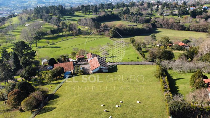 Foto 585726e2-e2bd-42e4-97dc-f23e5101dc23. Terreno residenziale in camino de la ferrera 491 in Gijón