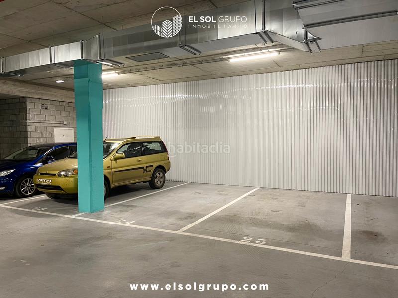 Foto fb1355e6-d372-4670-a746-4f013a982c2e. Aparcament cotxe a calle josé maría martínez 5 a Gijón