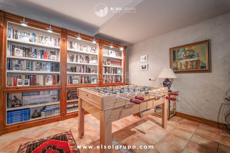 Foto 67d14620-cb83-4125-a100-68007588bb41. Casa en camino nogales 4 chalet en somio impecable en Gijón
