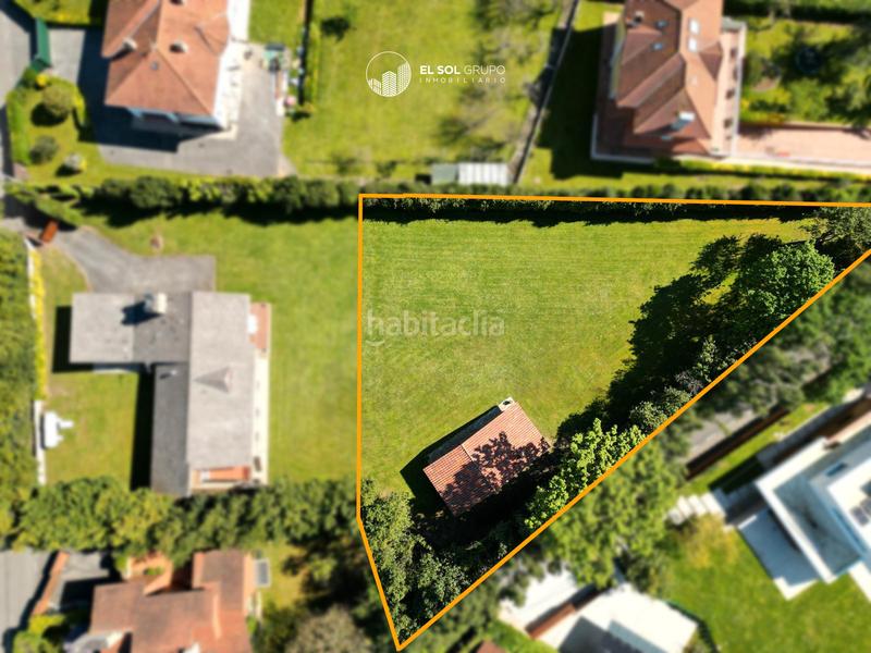 Foto b4b131f9-d772-484e-bad9-3c6dc1c47109. Terreno residenziale in camino de el cascayal 109 in Gijón