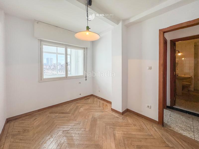 Foto a4b5c5c0-15b6-4c9d-85f9-7a88b1b26c84. Appartamento con riscaldamento in Centro Gijón