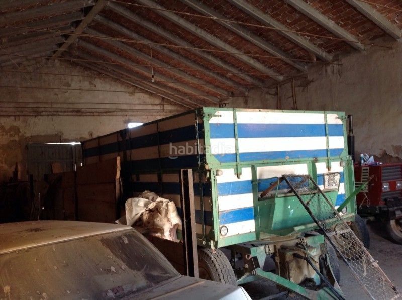 Foto 7e2bc947-821c-4c1c-9d31-ffbb14cafb33. Local comercial a Corporales