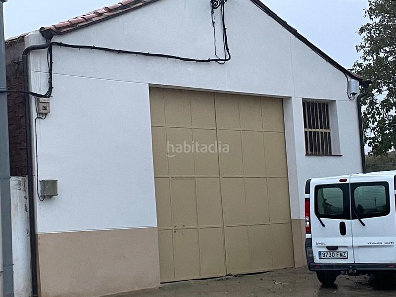 Foto d108c6b6-f80f-449c-bdbd-1d80329cf34f. Local comercial a Corporales