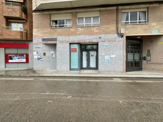 Rent Business premise in Paseo san julián 13