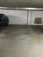 Aparcament cotxe a Plaza san jerónimo hermosilla 19