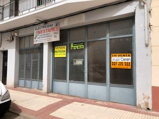 Local Comercial a Avenida de los cuerpos de obras publicas 17