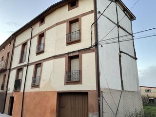 House in Calle la magdalena 17
