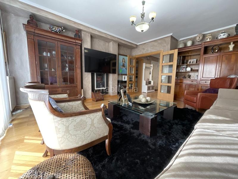 Foto e4c95a04-2c65-4d34-8de5-9a6694ff97df. Casa pareada en urbanizacion campo de golf Cirueña 49 espectacular chalet en el campo de golf . (la rioja). dispone de jardin privado asi como piscinas y zonas verdes . en Cirueña