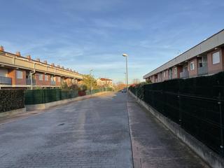Dúplex a Calle río lavilla 17. Duplex en castañares de rioja (la rioja)