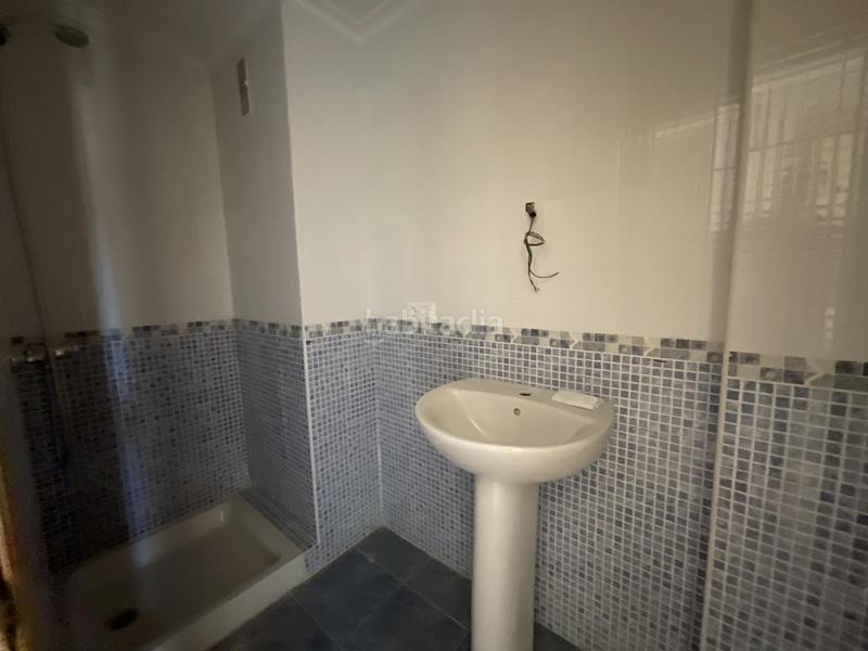 Foto 022123a2-2b7f-419f-be74-71ee52c1939c. Reihenhaus mit kamin parking in Alesanco