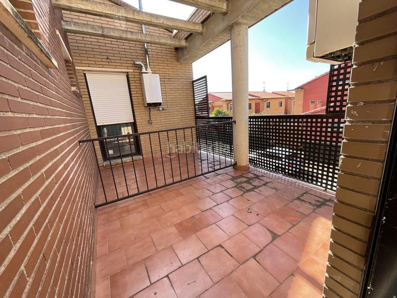 Foto c83a534a-f583-4c88-8745-1302caa7d1d6. Reihenhaus mit kamin parking in Alesanco