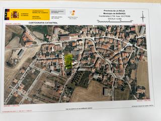 Terreny residencial a Travesia la rioja 1. Solar urbano en el centro de hervias