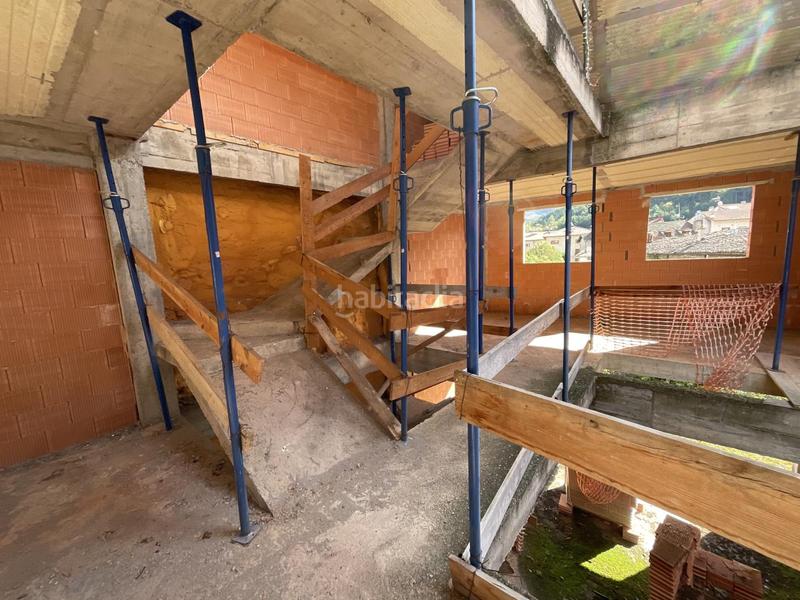 Foto 420d3a4f-d136-4c28-89d8-b338c91ff0dd. Edificio  en Ezcaray
