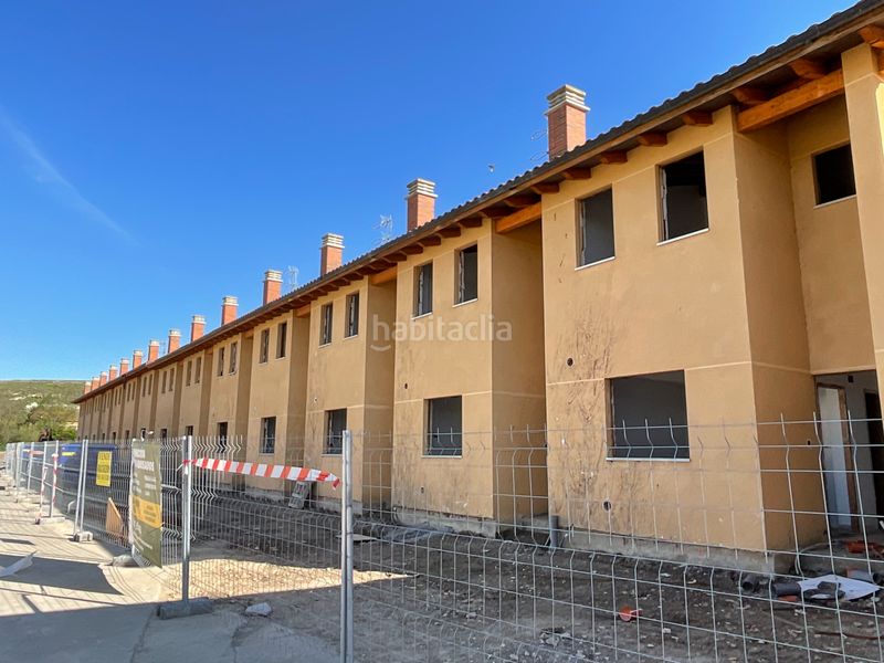 Foto fa3cfd94-a4e8-4e6f-a0fb-9121c41a45b8. Casa adosada en Herramélluri