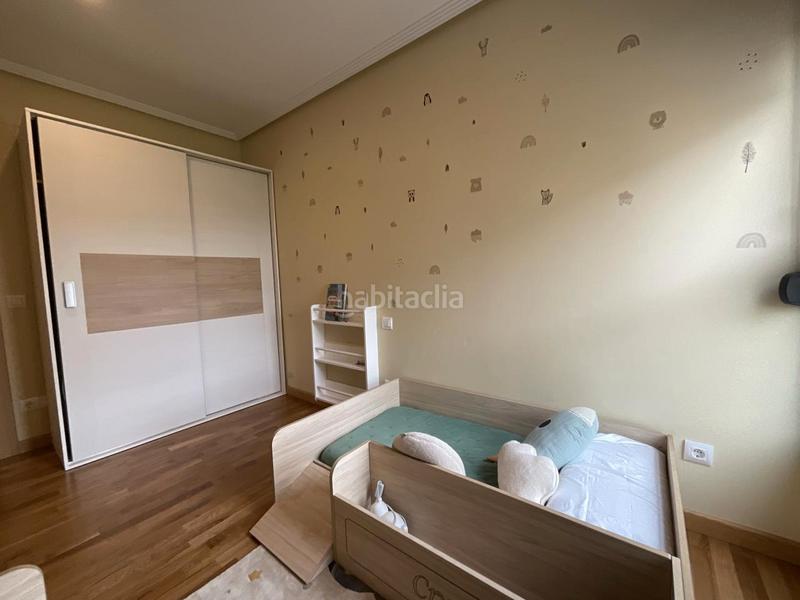 Foto 29fb3e3b-ddb0-48c2-813c-3d129a569bdd. Piso en calle la laguna 8 espectacular vivienda (la rioja). en Cirueña