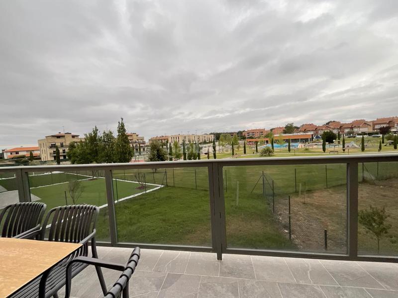 Foto 873fe391-6fff-4b9b-a97f-192875043a2e. Piso en calle la laguna 8 espectacular vivienda (la rioja). en Cirueña
