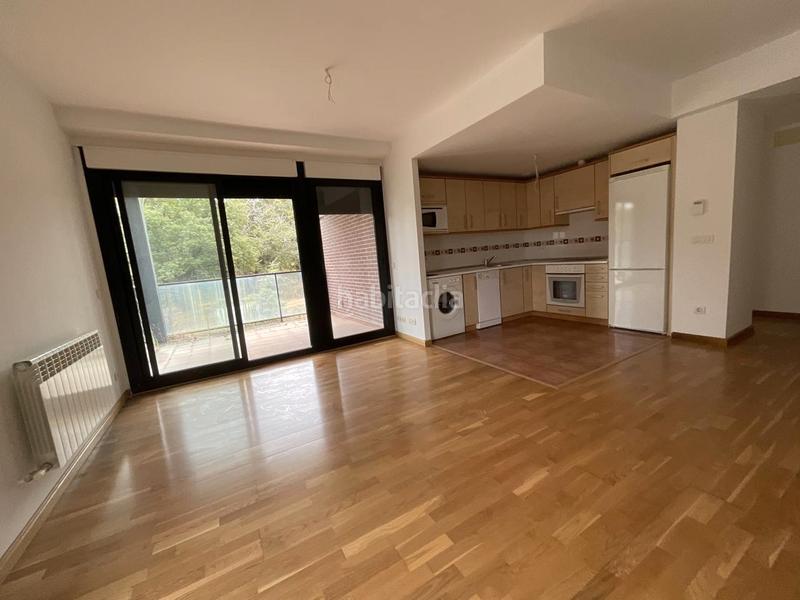 Foto a0034d86-f953-49a6-9bed-1b93e617cf4e. Piso en avenida la rioja 104 espectacular vivienda en el campo de golf (la rioja). en Cirueña