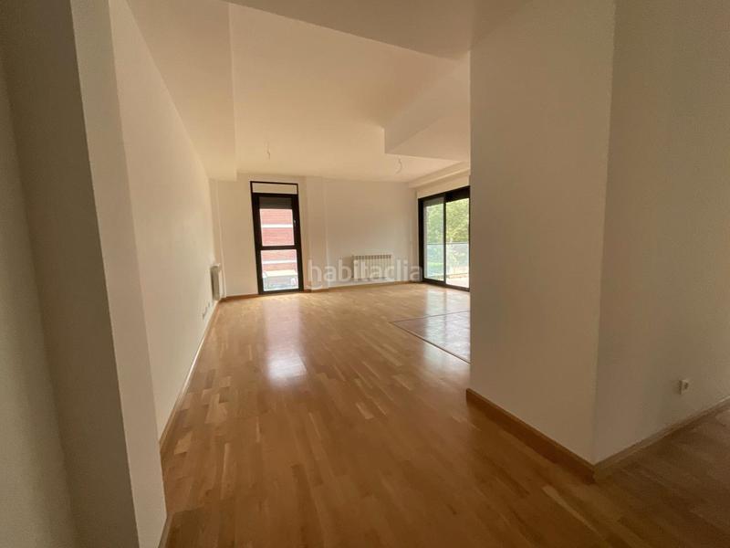 Foto c5c479dd-f537-49d1-a27e-6cc83a9ec477. Piso en avenida la rioja 104 espectacular vivienda en el campo de golf (la rioja). en Cirueña