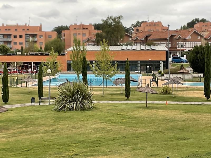 Foto 0eedfc02-06dd-4da0-b475-c452570f1469. Reihenhaus mit heizung pool in Cirueña