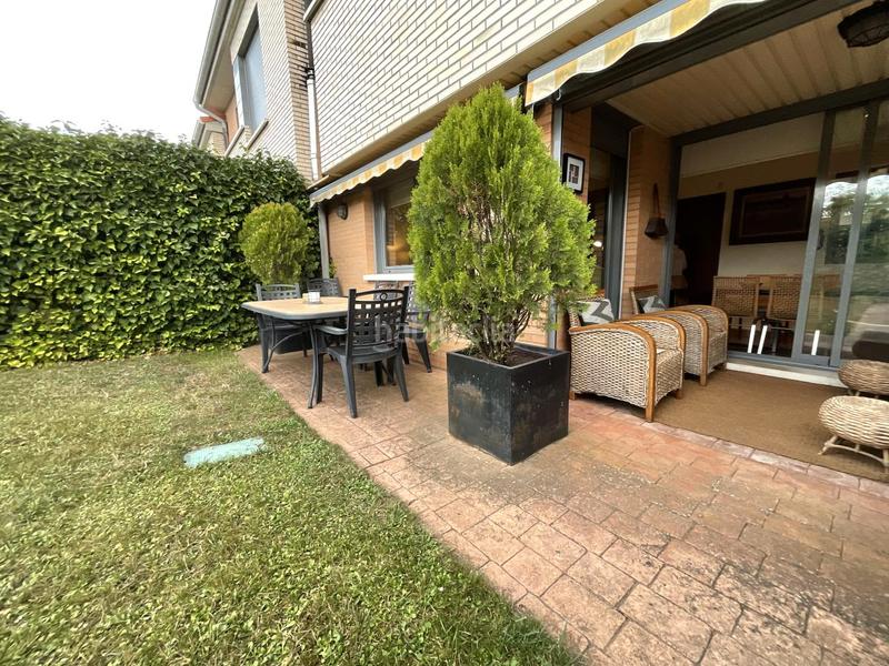 Foto 28a88692-6d77-48b7-ac59-d6c767ed621e. Reihenhaus mit heizung pool in Cirueña