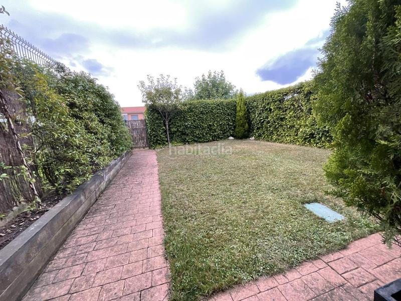 Foto 33e103ee-e388-4faa-9b23-6f7b473da5b9. Reihenhaus mit heizung pool in Cirueña