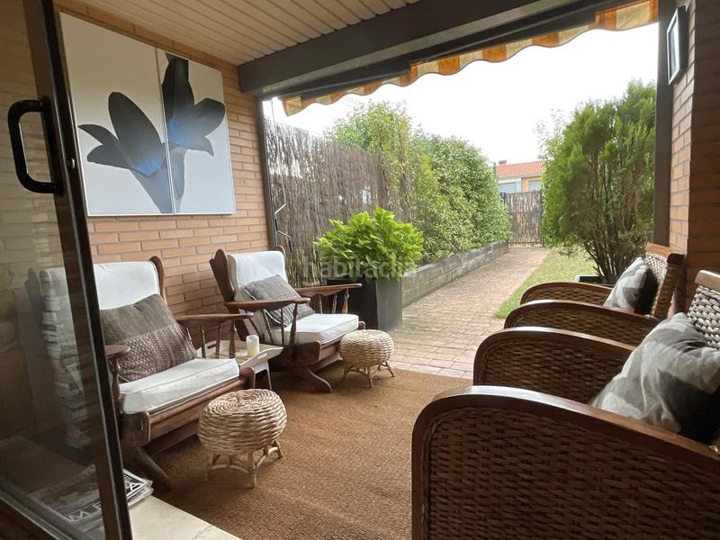 Foto 58cf9fc9-625a-4bfb-a6df-a0f776929f34. Reihenhaus mit heizung pool in Cirueña