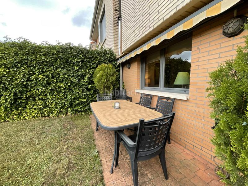 Foto 75c709ea-e2d0-411c-bc97-482c9a3d9c46. Reihenhaus mit heizung pool in Cirueña