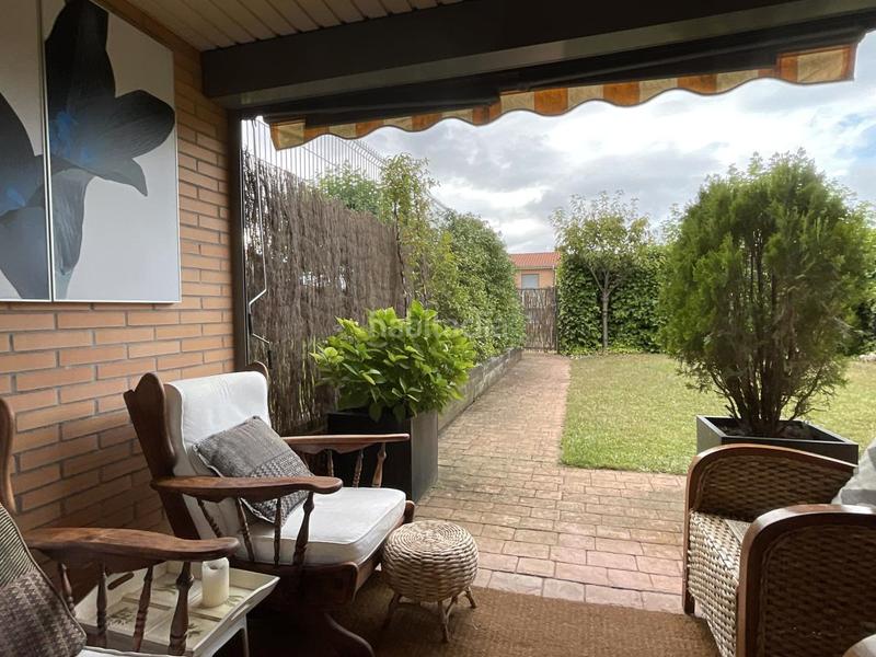 Foto b1d8b33d-5e05-4ca0-a274-bc32e13dcfa7. Reihenhaus mit heizung pool in Cirueña