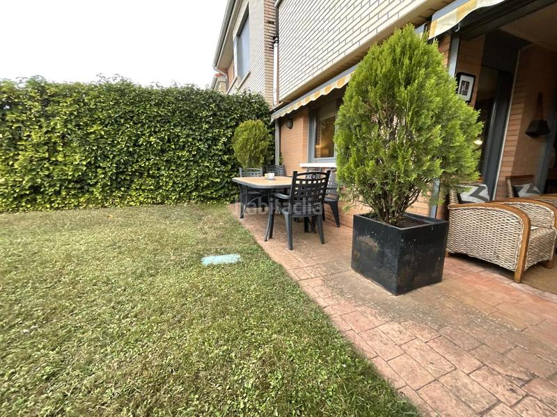 Foto f058b360-7f94-4dc6-a200-1474d497ba32. Reihenhaus mit heizung pool in Cirueña