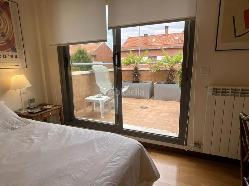 Foto f951ae47-2579-4701-b59a-5b21b8ec84a5. Reihenhaus mit heizung pool in Cirueña