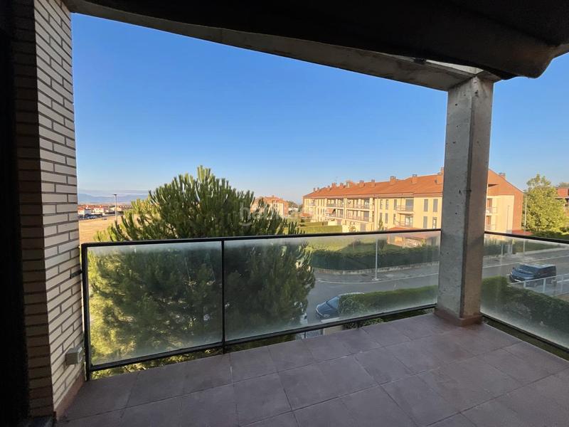 Foto 010586c8-3e35-4976-9279-c4ae6193b207. Piccolo appartamento con riscaldamento parcheggio piscina in Cirueña