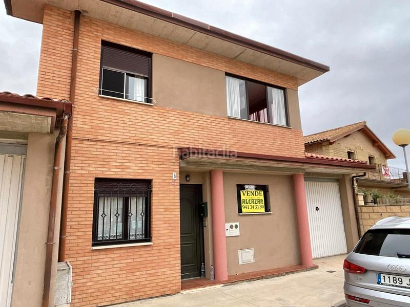 Foto c51a4675-6019-4ded-a3dd-972f2e3f6504. Semi detached house in Alesanco