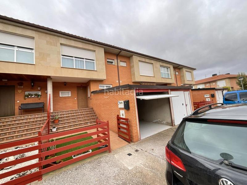 Foto 3acd4114-b00a-4971-8787-92d39f4cbf69. Casa adossada amb calefacció a Alesanco