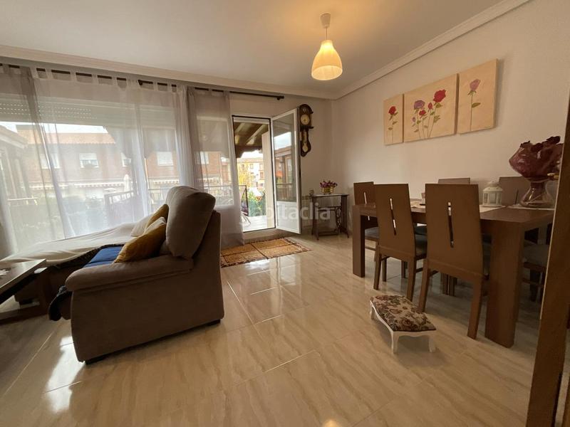 Foto 590c7466-f16b-45e5-9515-efd97a2c6249. Casa adossada amb calefacció a Alesanco