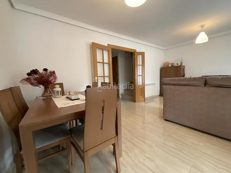 Foto c98d72f5-1907-4403-b40c-a16d766dc1dd. Casa adossada amb calefacció a Alesanco