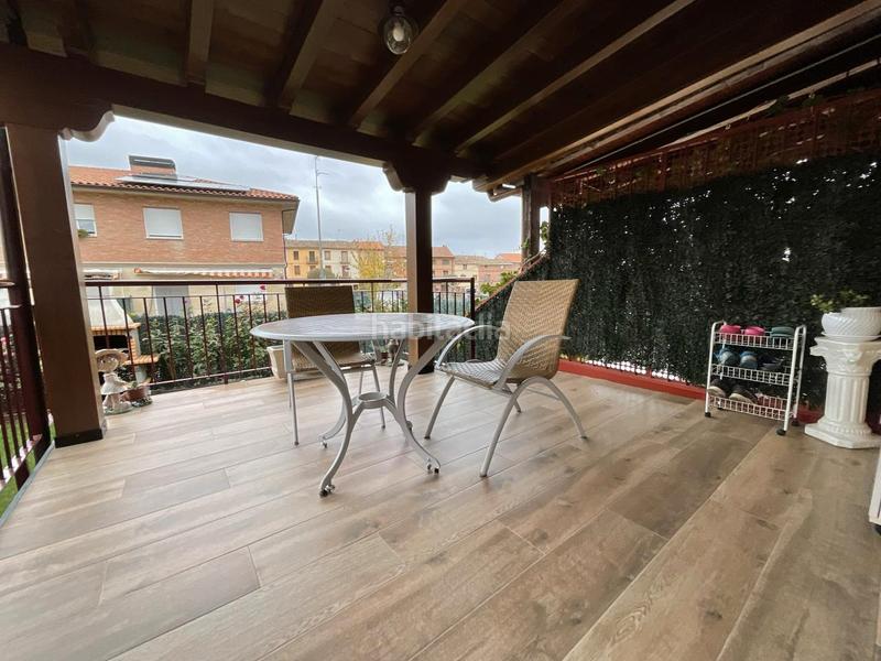 Foto cf4764c4-60b9-454f-81a7-5bd7c4af50ab. Casa adossada amb calefacció a Alesanco