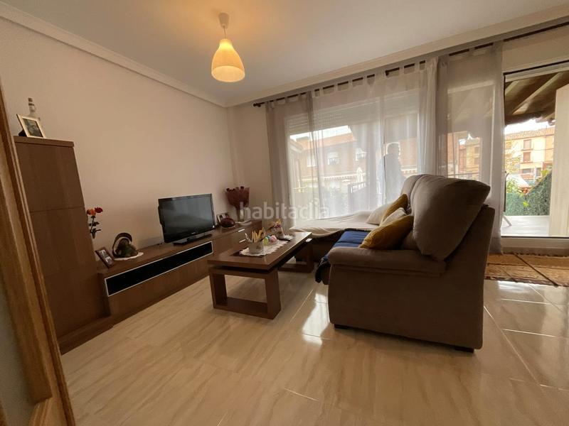 Foto d2b5ee69-1eb6-4af2-b92d-3b4bd3ca4e44. Casa adossada amb calefacció a Alesanco