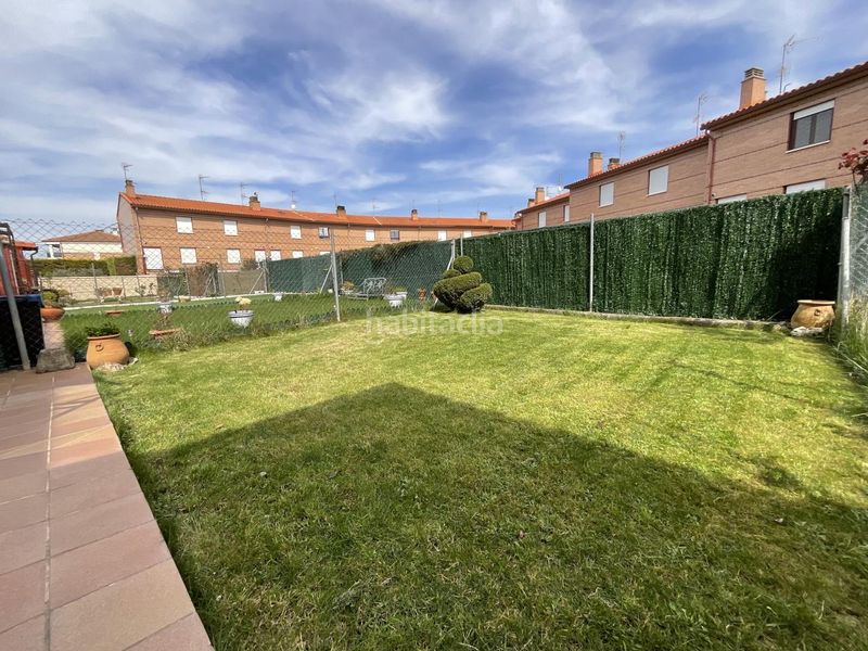 Foto 3d06d877-d80d-4f33-abd3-05bc6edff61d. Casa adossada amb calefacció a Alesanco